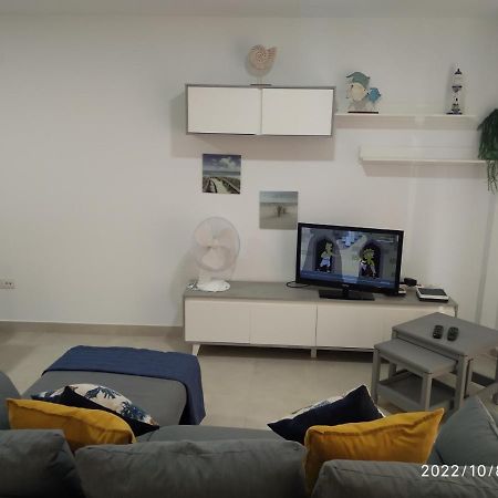 Brisas Del Medano Apartment Exterior photo